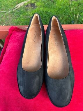 Vionic Black Women's Slip-On Comfort